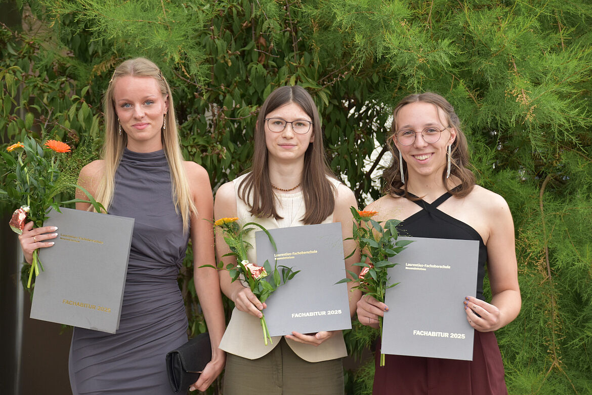 Jahrgangsbeste: Eva-Lotta, Lisa und Noa