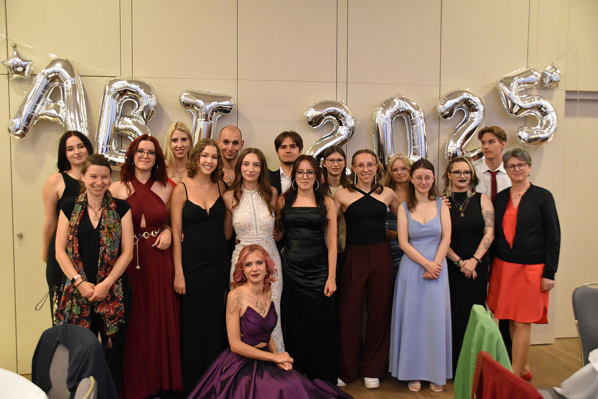 FOS 12 Gestaltung und einige Lehrkräfte